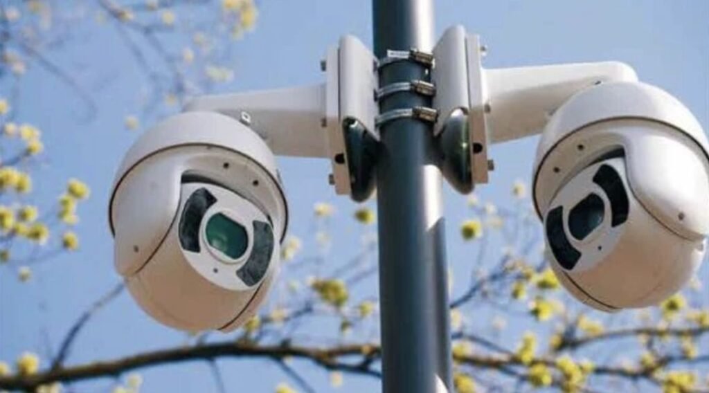 Spot urban surveillance systems on foot through Amsterdam