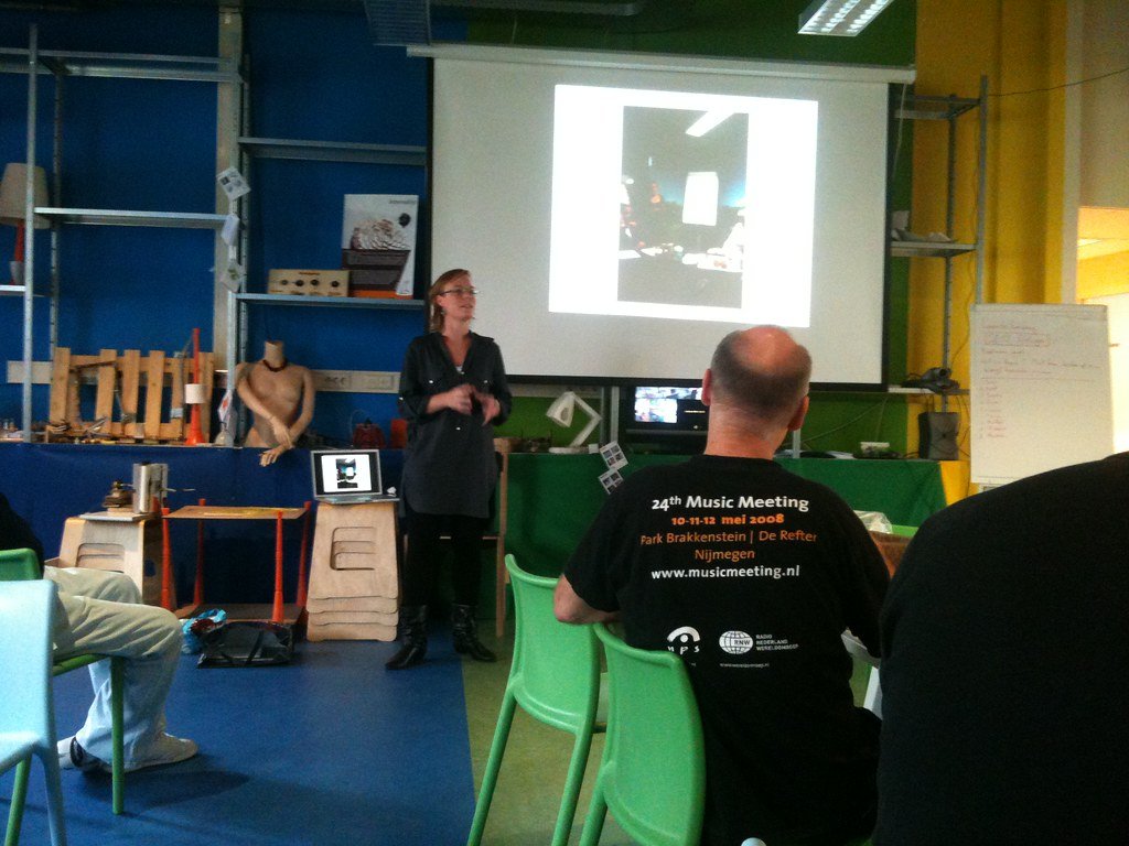 Lunchlezing pairs art history with a vegetarian sandwich