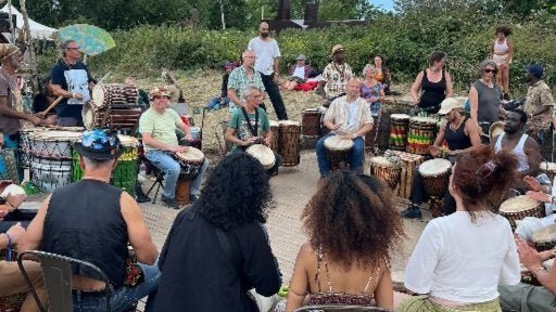 Hands-on West African drumming with Djembé-ensembles