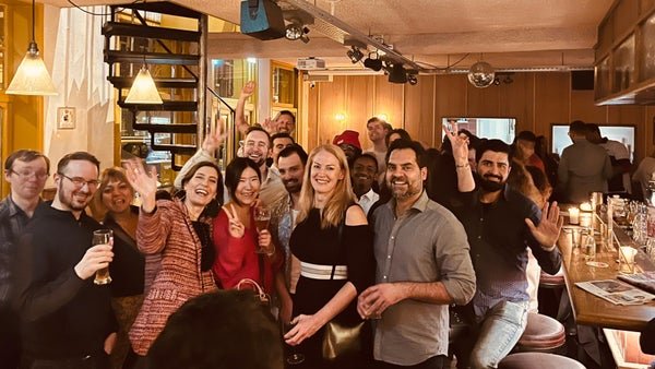 Midweek Crisis Drinks informal expat social on the Overtoom