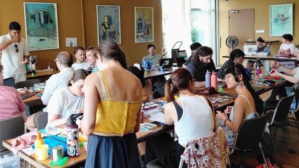 Uncommon Ground hosts an open pop-up makerspace