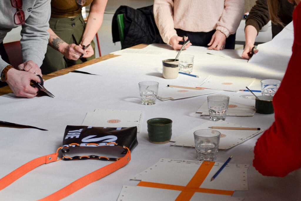 Craft a bag from museum banners with Studio Fiep