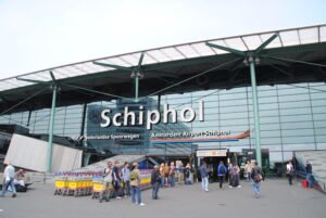 Amsterdam_Schiphol_Airport_entrance-1