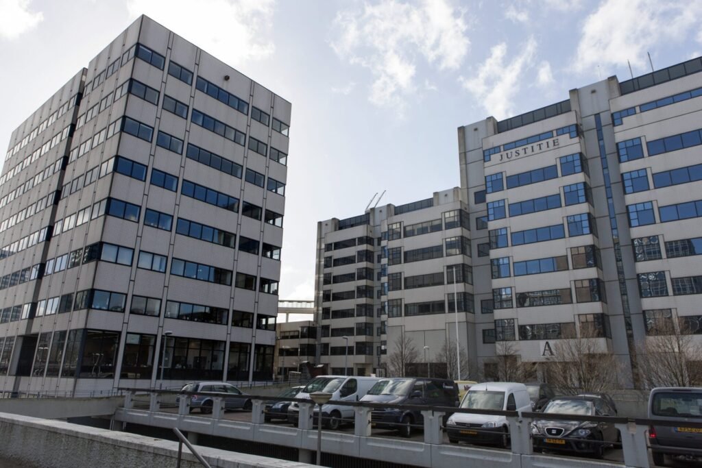 Brutalist architecture walking tour on the Betonsafari in Zuid