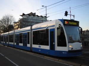 GVB_Combino_2075_28Amsterdam_tram29_on_route_102C_January_20