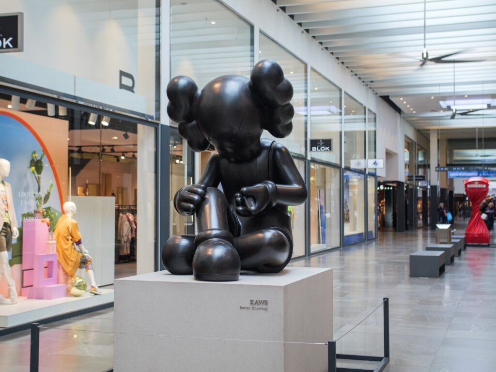 Guided walking tour of Gelderlandplein public art