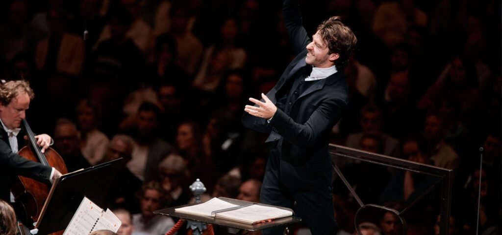 Lorenzo Viotti leads Wagner’s Ring Without Words