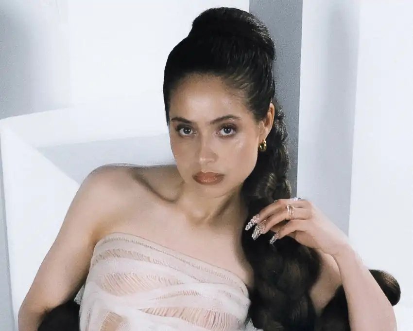 Amsterdam neo-soul from Noha Saré