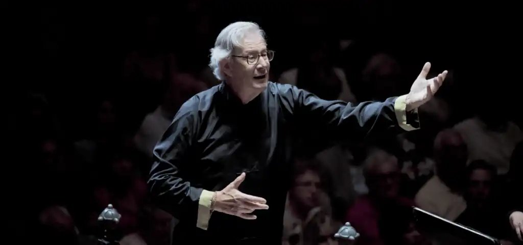 Five centuries of festive choral works with John Eliot Gardiner