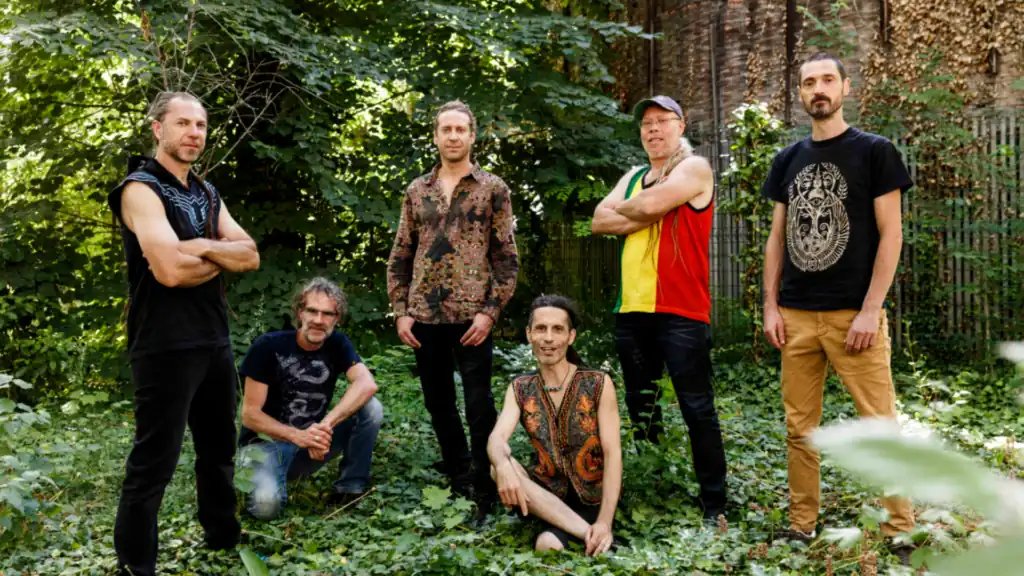 Live natural trance by Hilight Tribe at Melkweg
