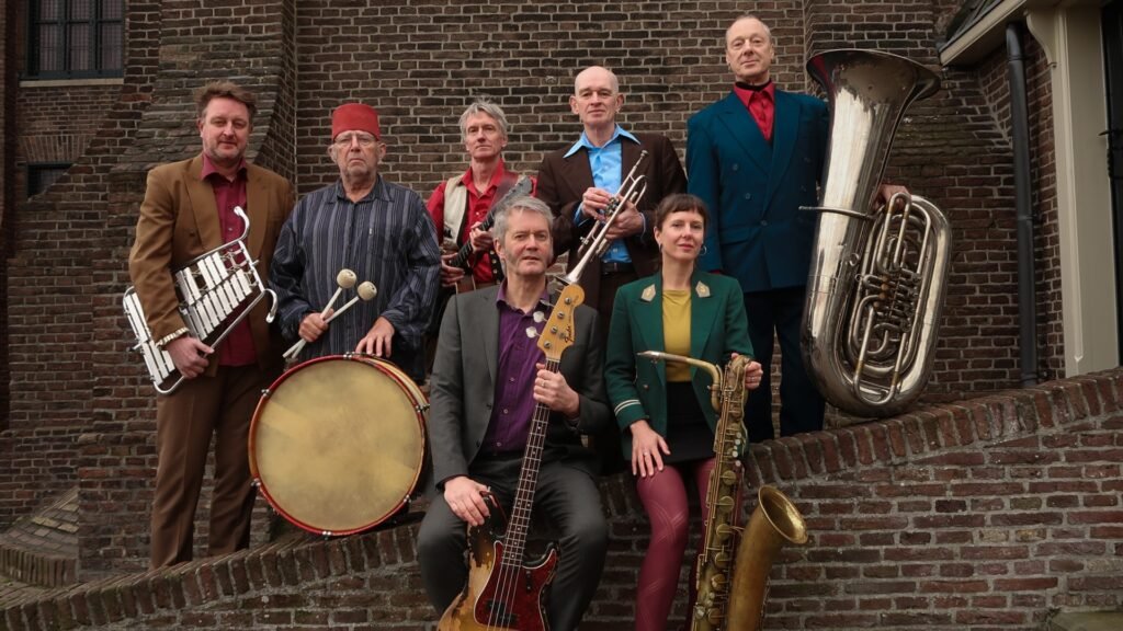 Theatrical punk fanfare band De Kift plays Melkweg