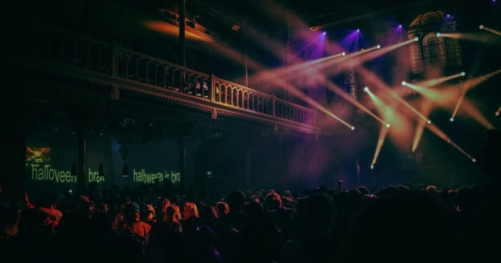 Indiesleaze Halloween Night in Paradiso’s main hall