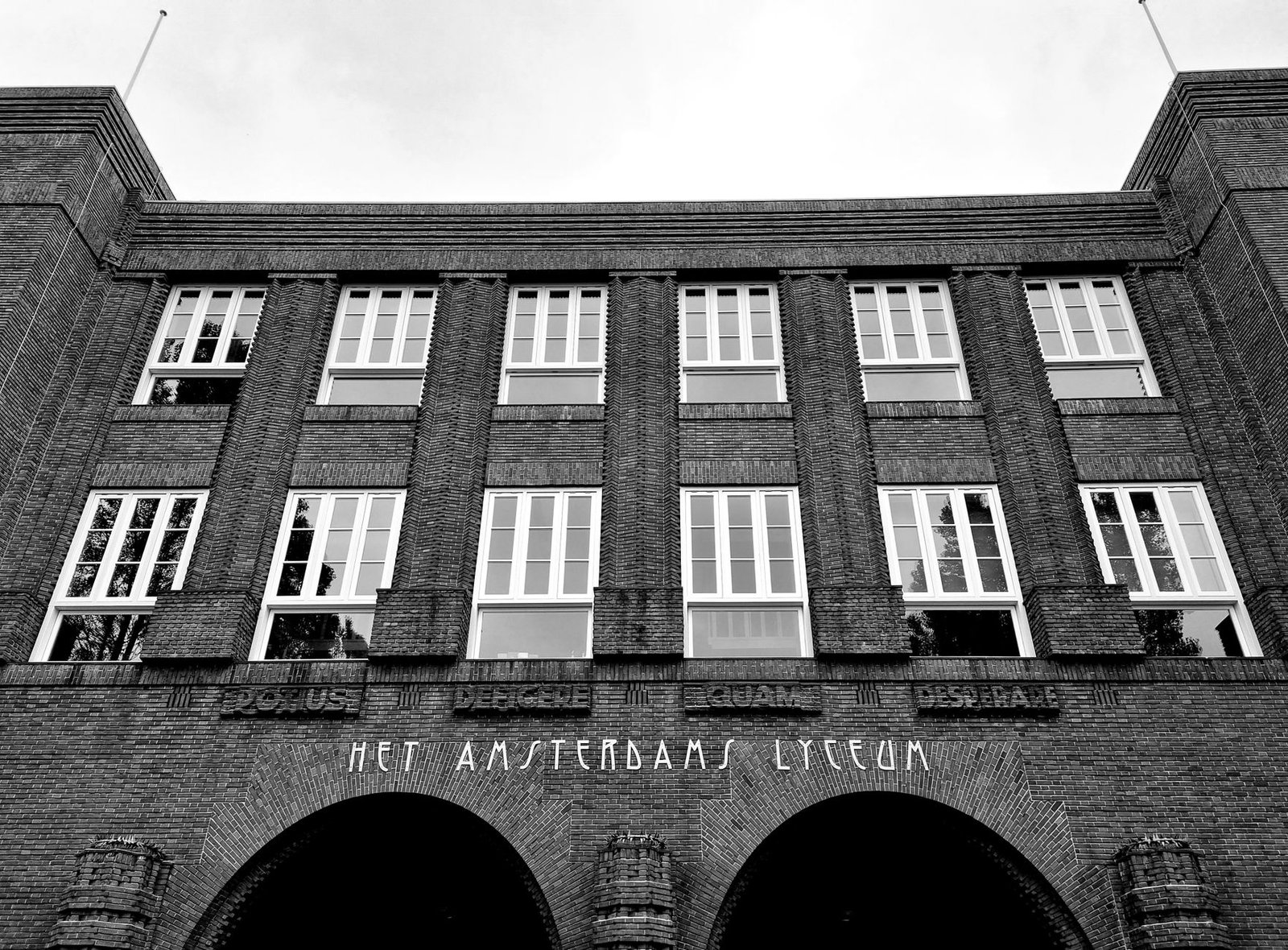 Amsterdam school lottery encourages strategic lying by parents