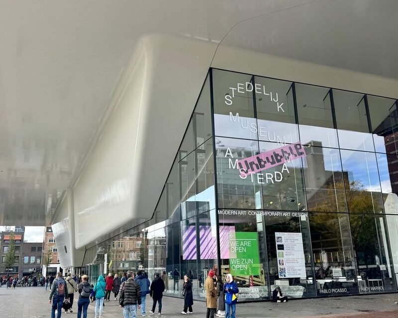 Introductory lecture on Yayoi Kusama at the Stedelijk Museum