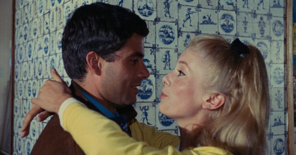 Jacques Demy’s sung musical Les parapluies de Cherbourg in 4K