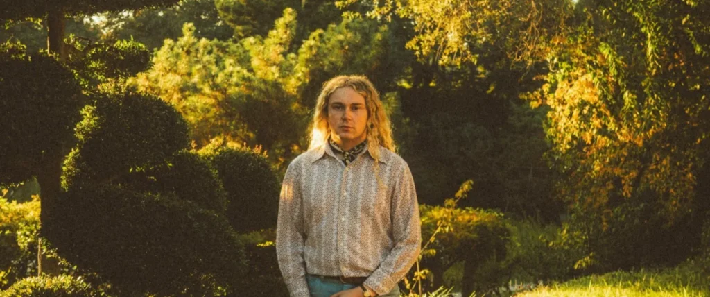 Strawberry Guy brings dreamy bedroom pop to Tolhuistuin