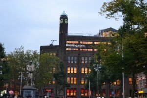 1920px-Booking.com_HQ-2