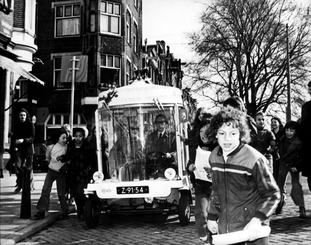 1920px-Verkeersminister_Irene_Vorrink_en_wethouder_Brautigam