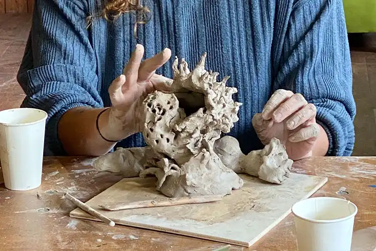 English and Dutch clay modelling at Treehouse NDSM