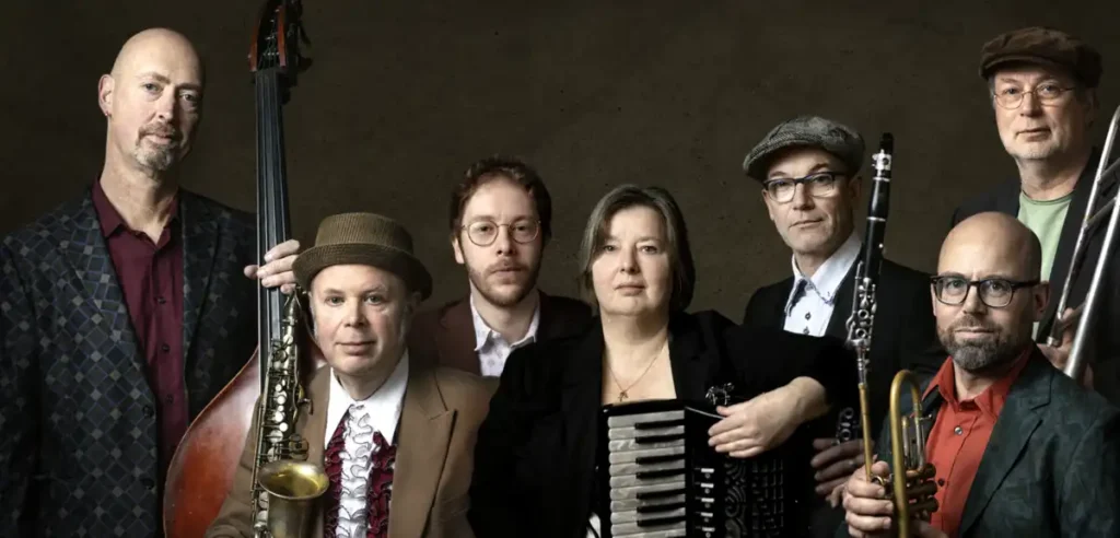 Amsterdam Klezmer Band marks 30 years with a musical mix