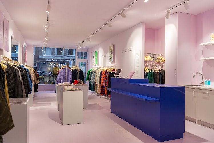 LENA the fashion library