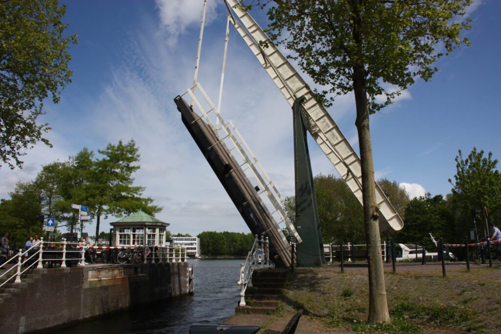 Sluisbrug_Weesp_-_open
