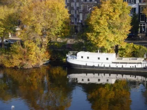 amsterdam-houseboat-canal-autumn