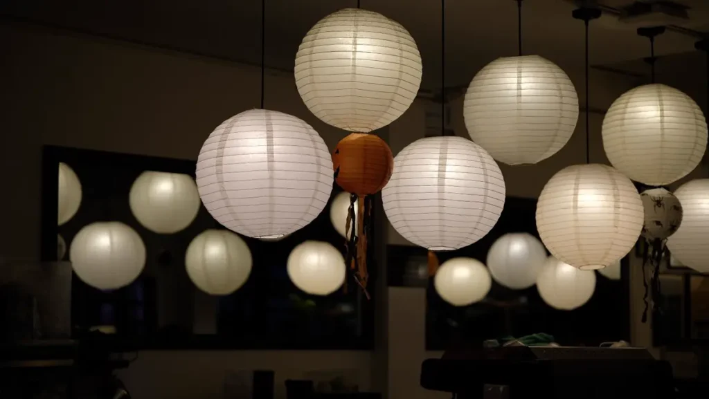 Make a Super Saint Martin light sculpture